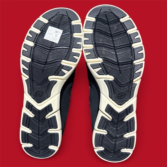 Skechers Black and Tan Machine Washable Leopard Sneakers with Memory Foam - Picture 5 of 6